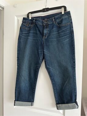 Signature Women's Medium Dark Blue Cropped Jeans